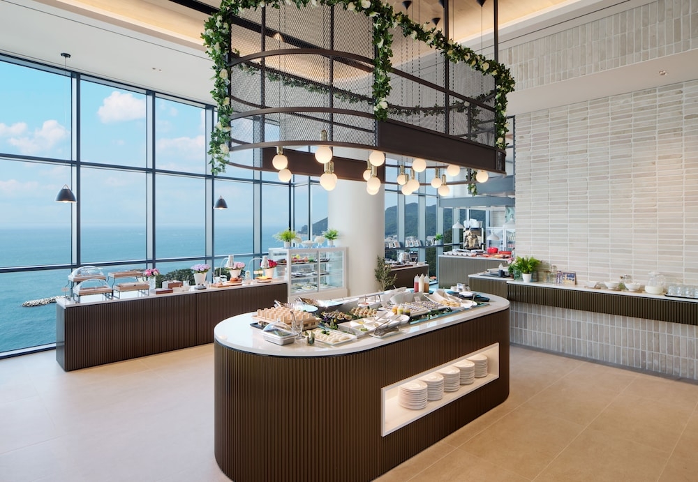 뷔페 아침 식사