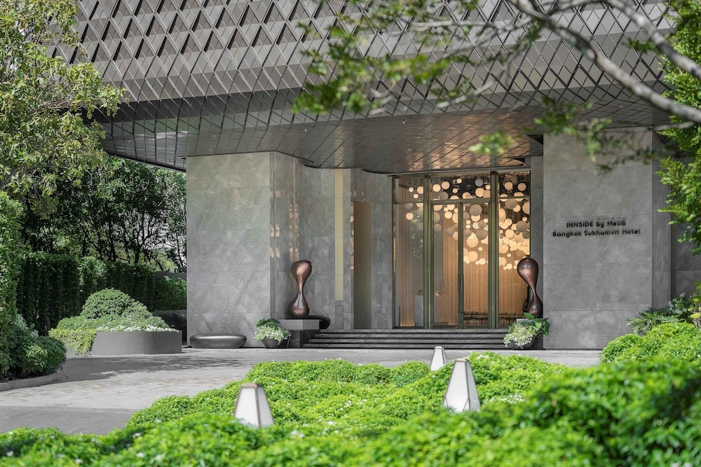 숙박 시설 입구