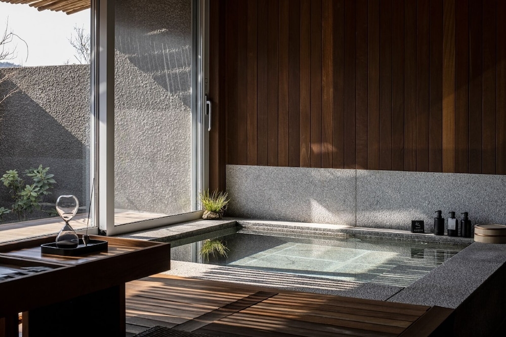 실내 스파 욕조