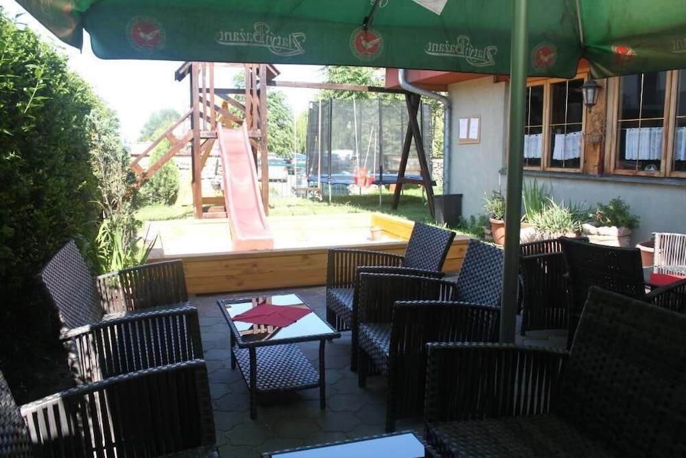 숙박 시설 구내