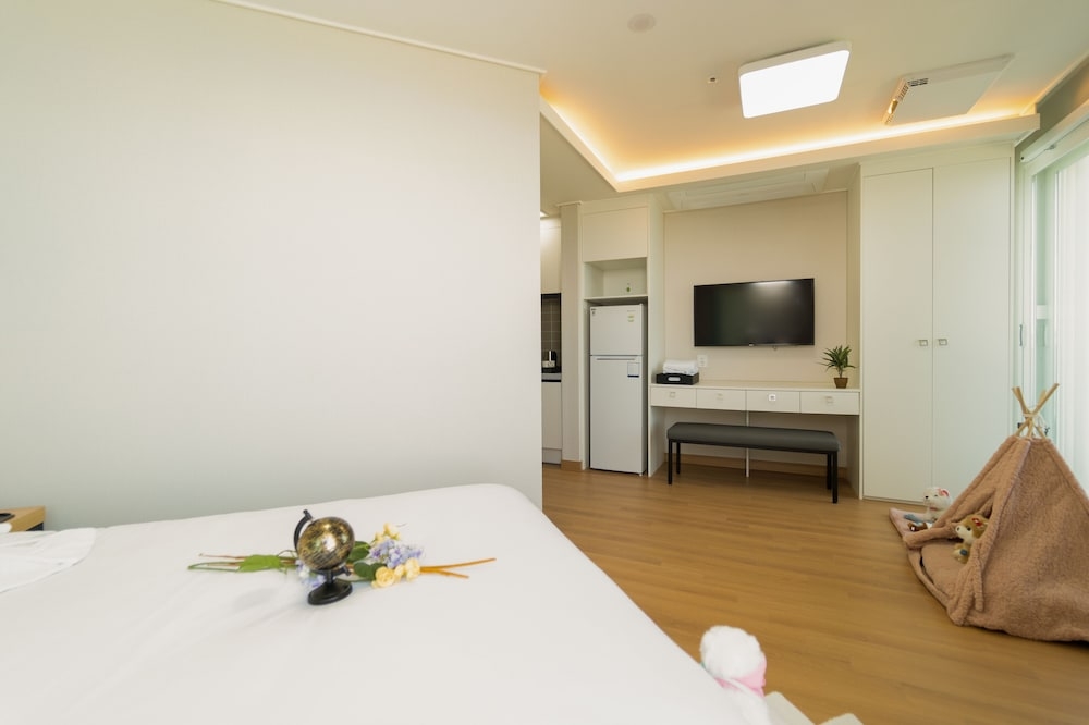 객실 내 식사 공간