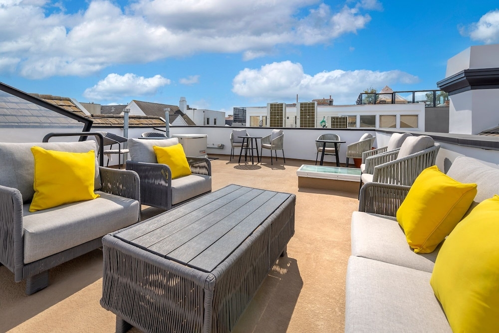 숙박 시설 구내