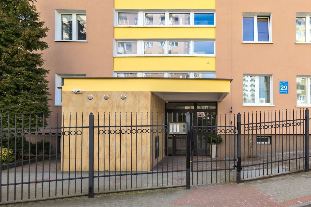 숙박 시설 입구