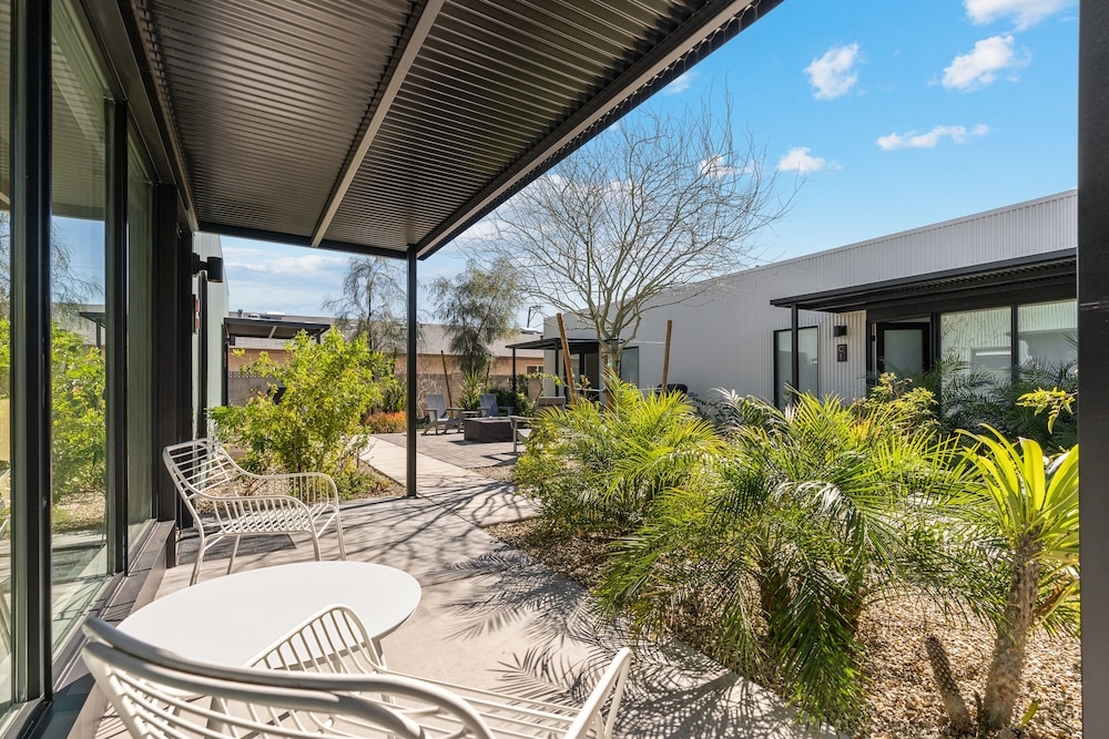 숙박 시설 정면