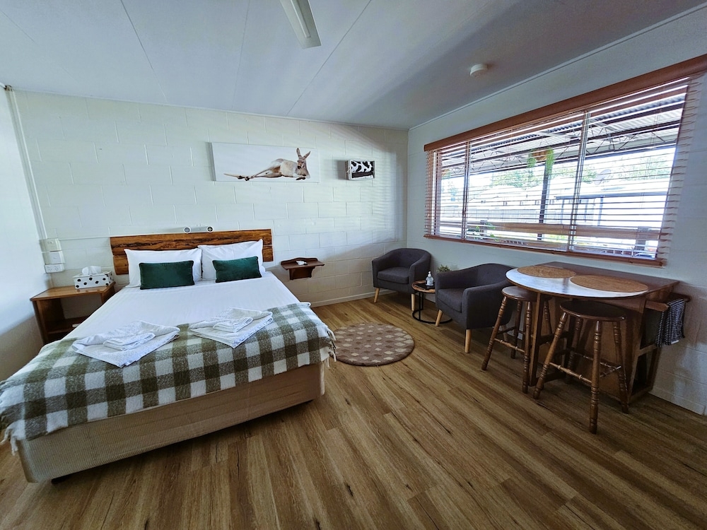 객실 내 식사 공간