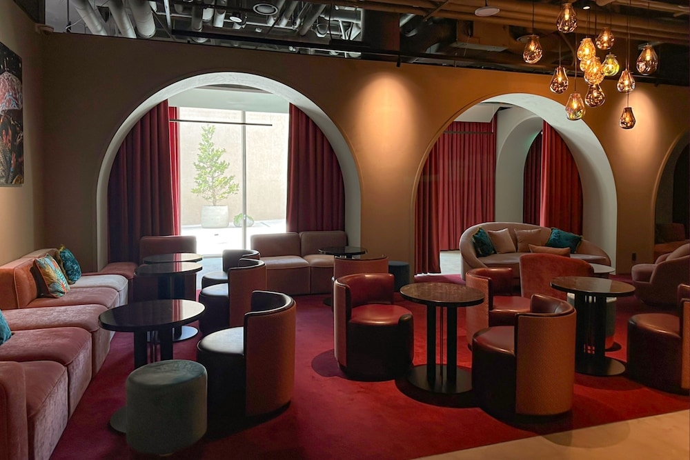 로비 좌석 공간