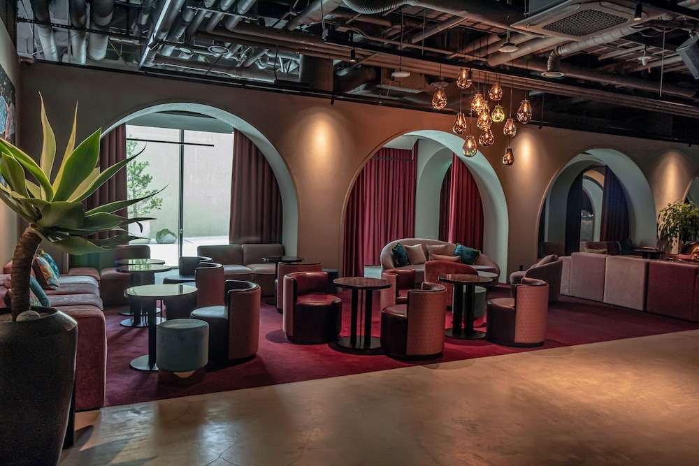 로비 좌석 공간