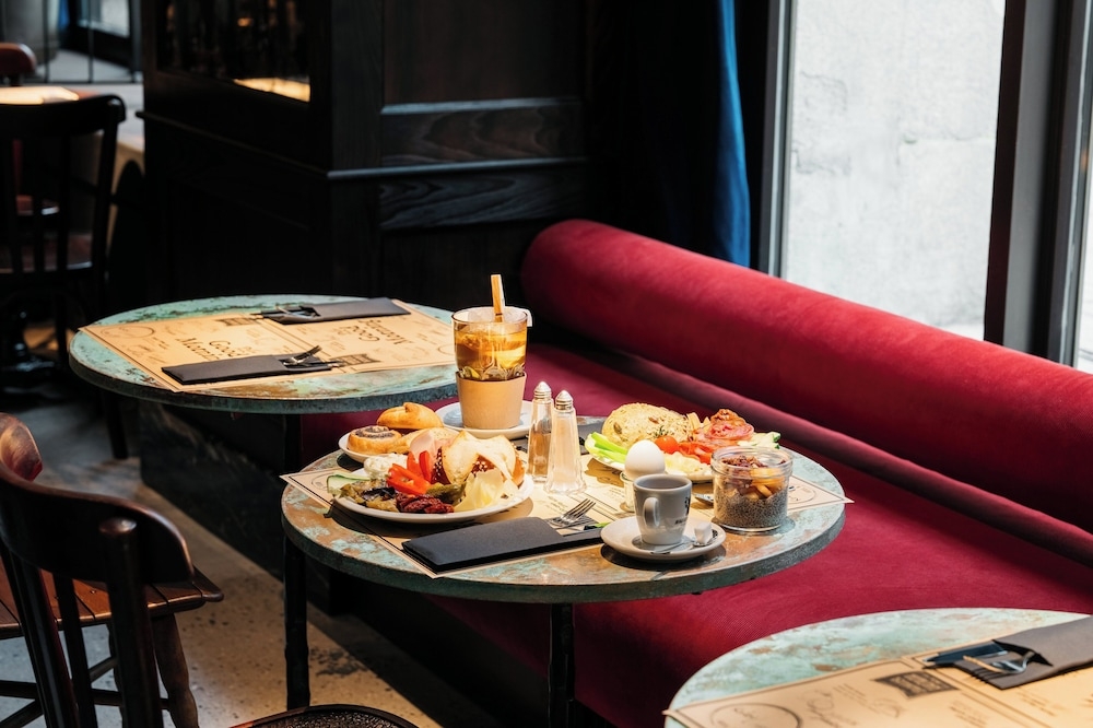 뷔페 아침 식사