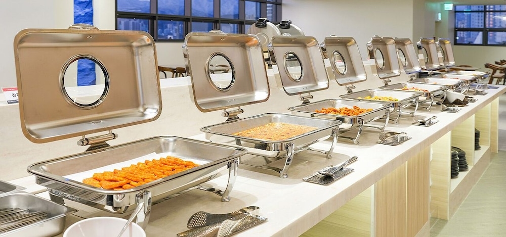 뷔페 아침 식사