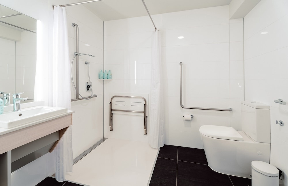 장애인 지원 욕실