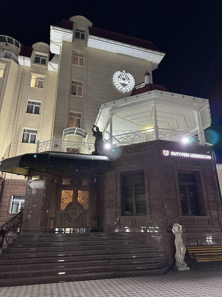 숙박 시설 정면