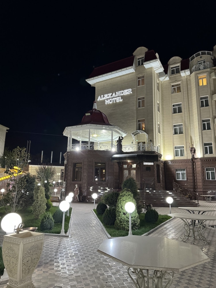 숙박 시설 정면