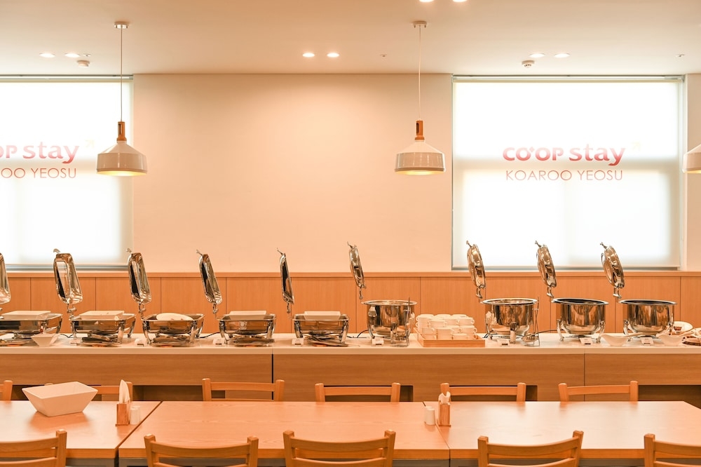 뷔페 아침 식사