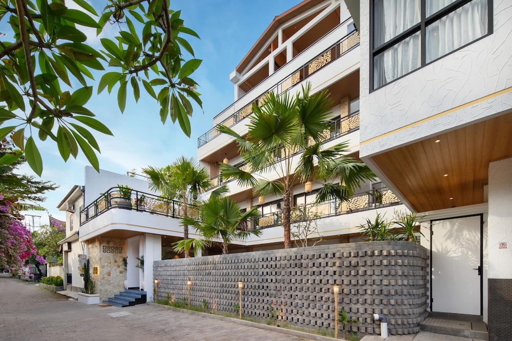 숙박 시설 정면