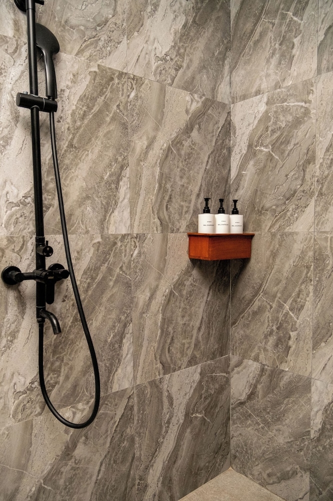 욕실 편의 시설