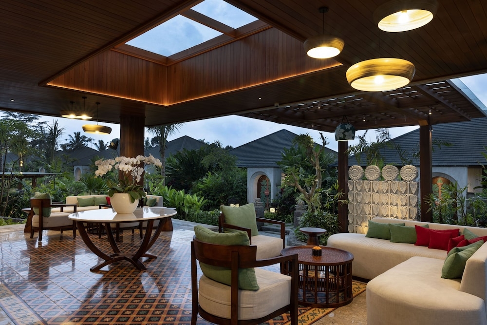 로비 좌석 공간