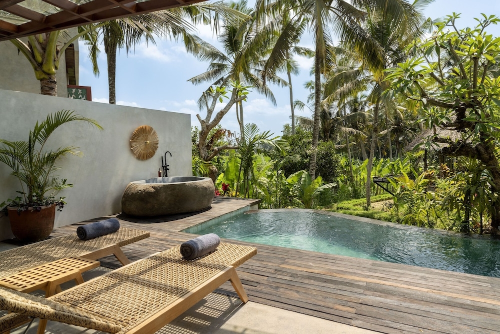 숙박 시설 정면