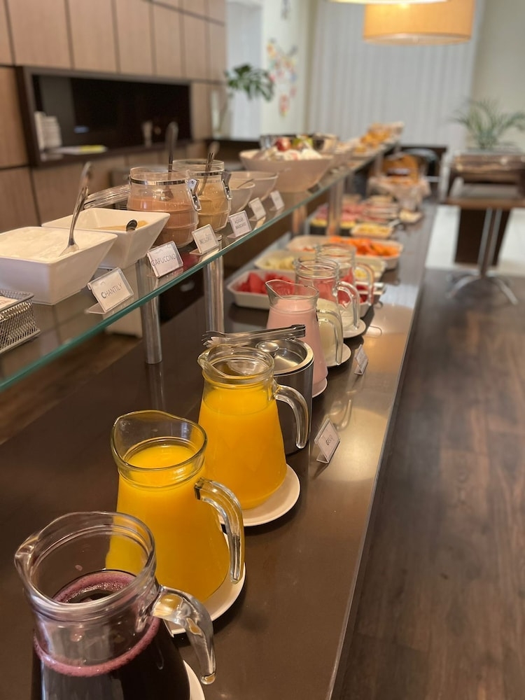 뷔페 아침 식사