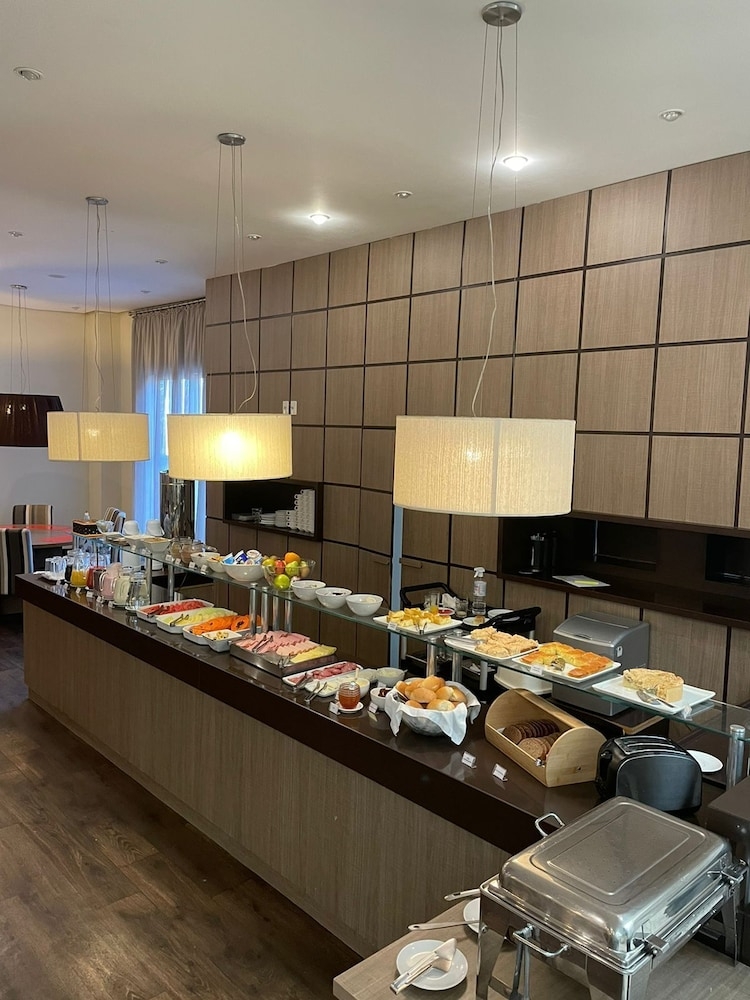 뷔페 아침 식사