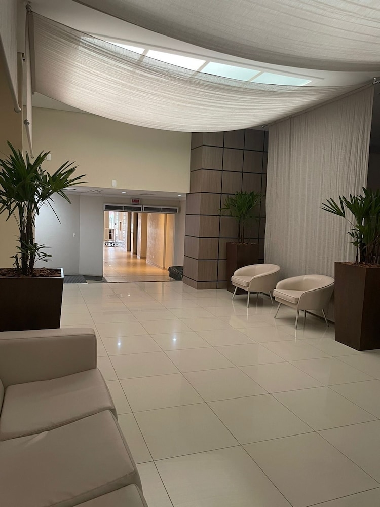 로비 좌석 공간