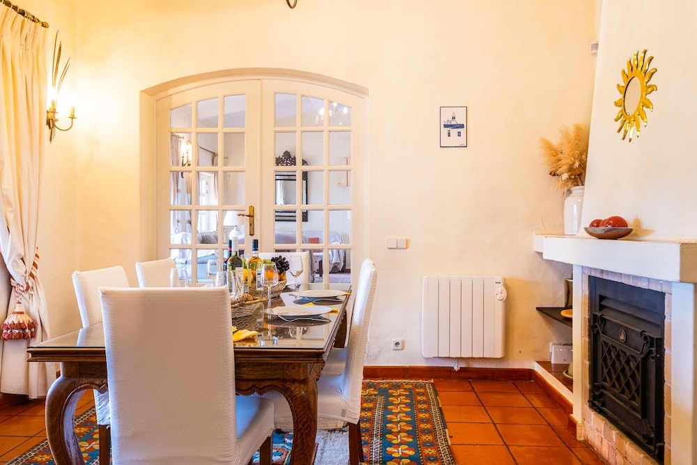 객실 내 식사 공간