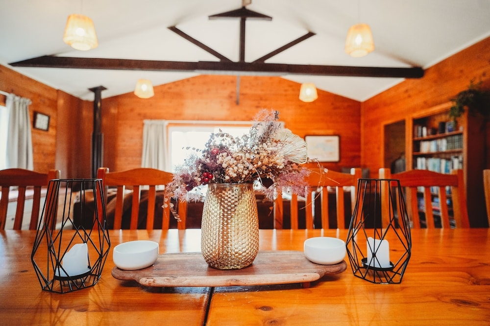 객실 내 식사 공간