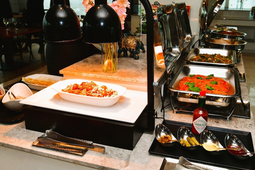 뷔페 아침 식사