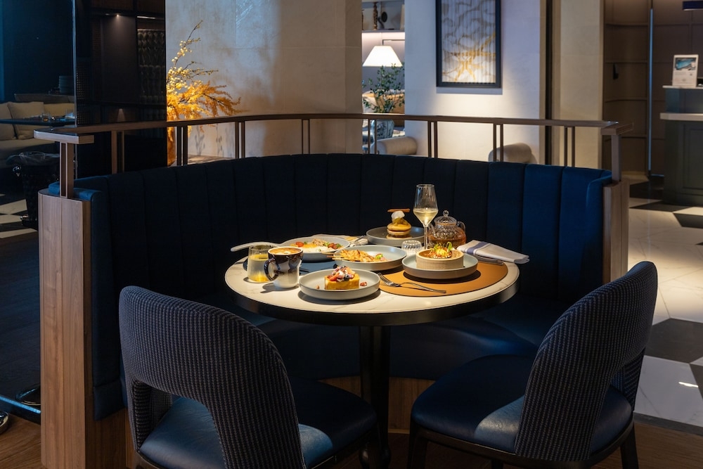 뷔페 아침 식사