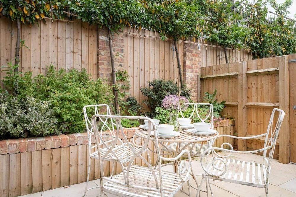 숙박 시설 구내