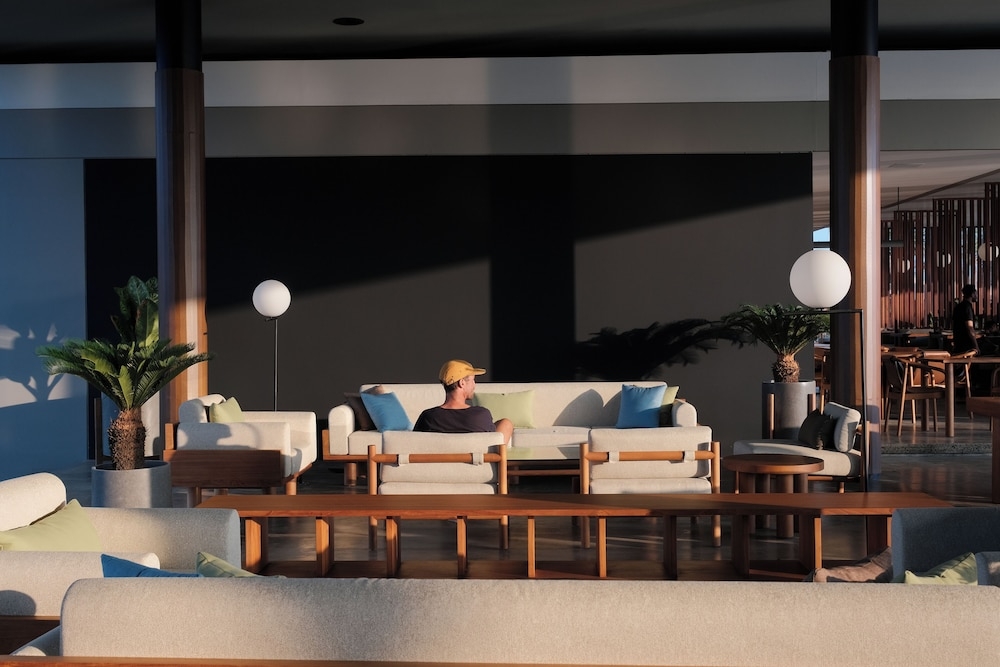 로비 좌석 공간