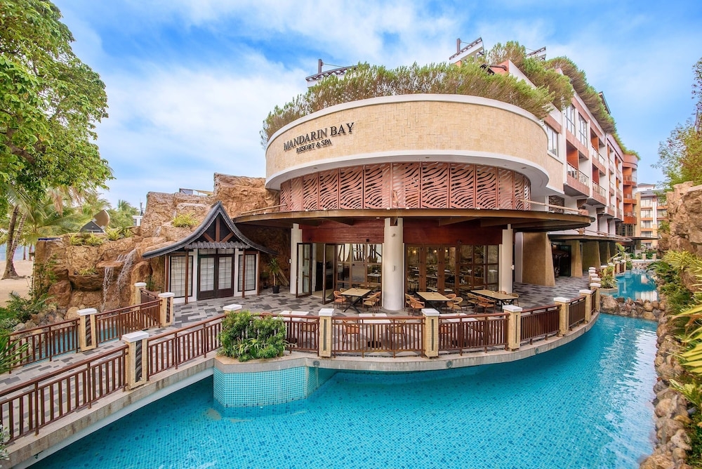 숙박 시설 정면