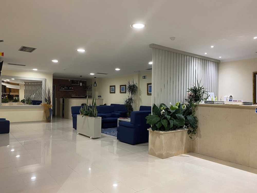 로비 좌석 공간