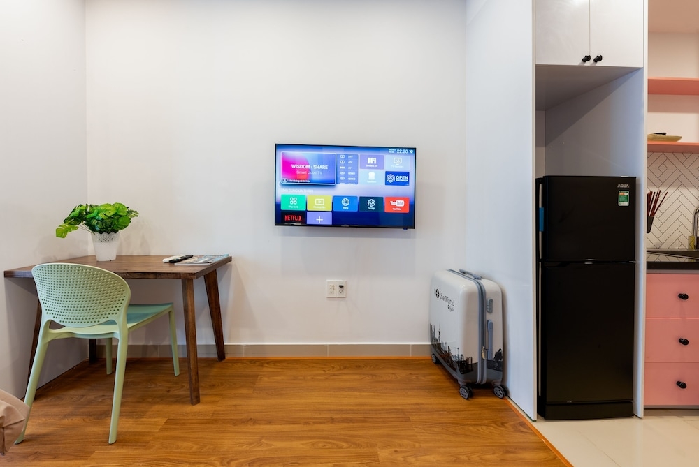 객실 내 식사 공간