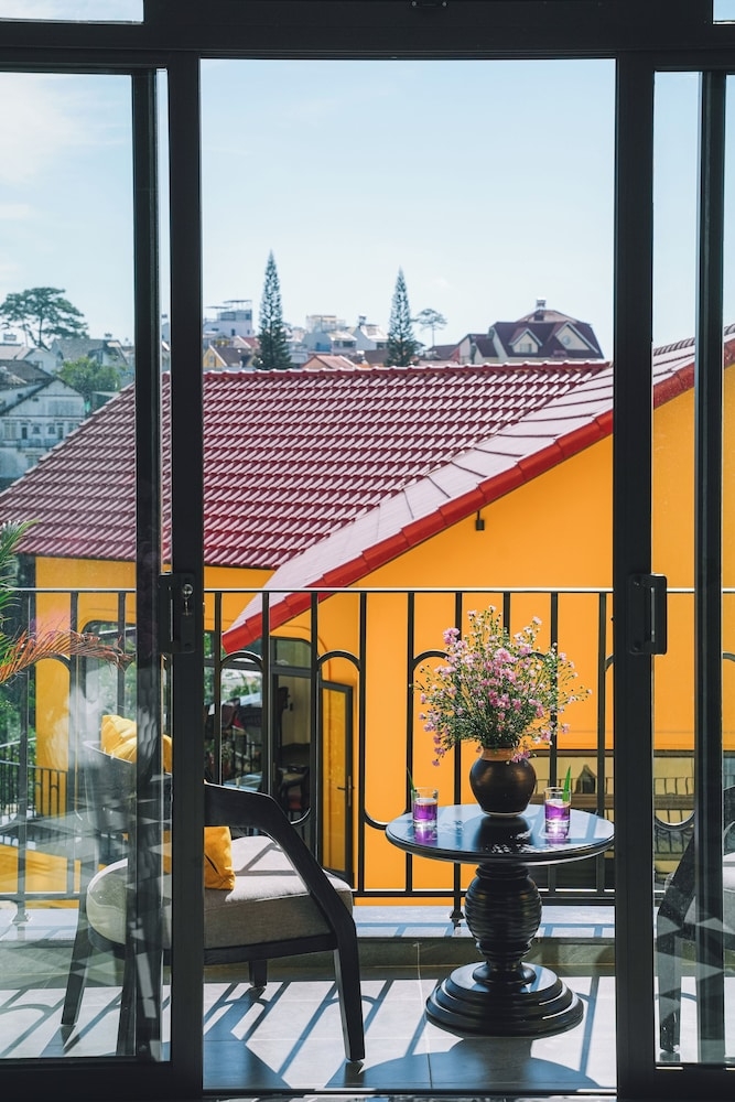 로비 좌석 공간