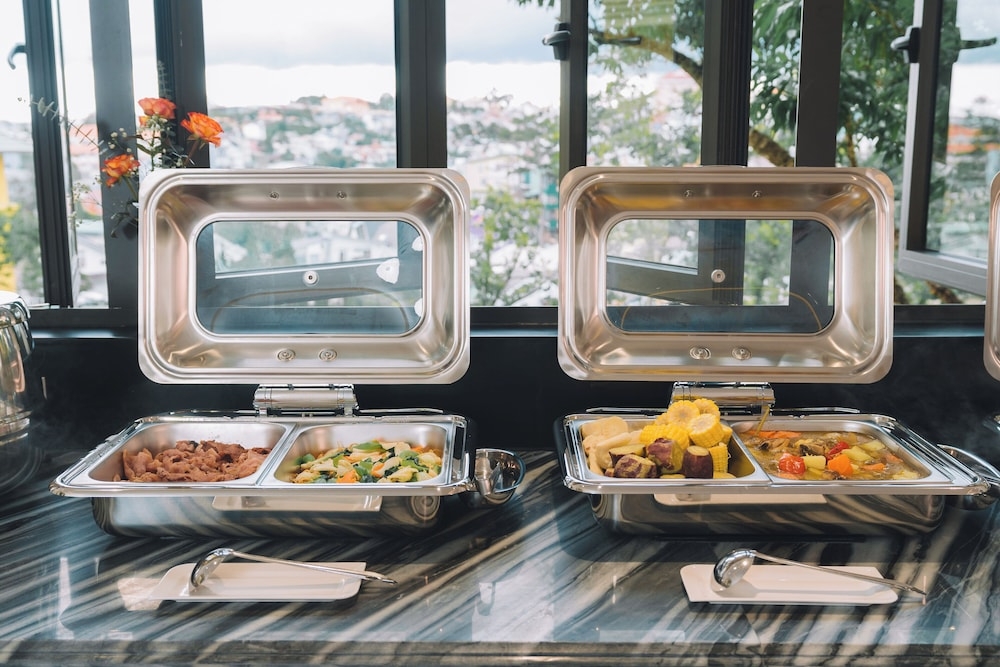 뷔페 아침 식사