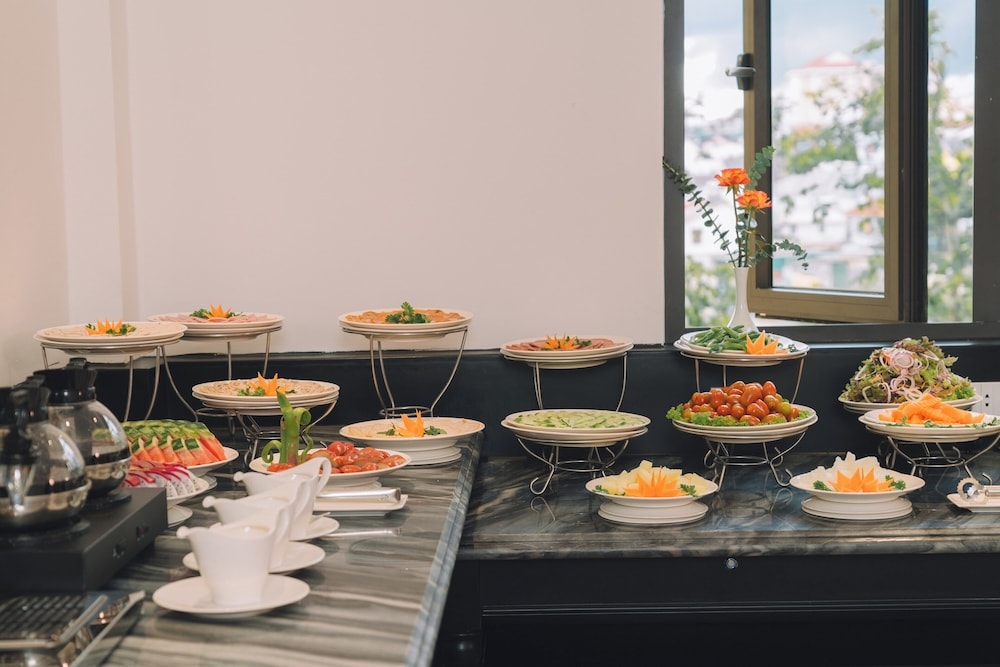 뷔페 아침 식사