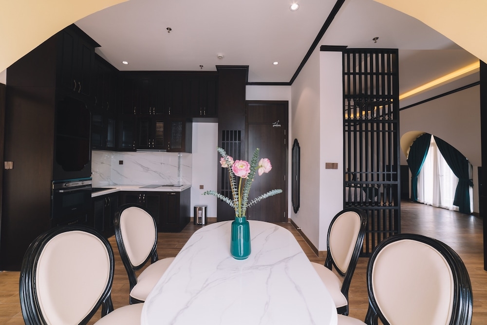 객실 내 식사 공간