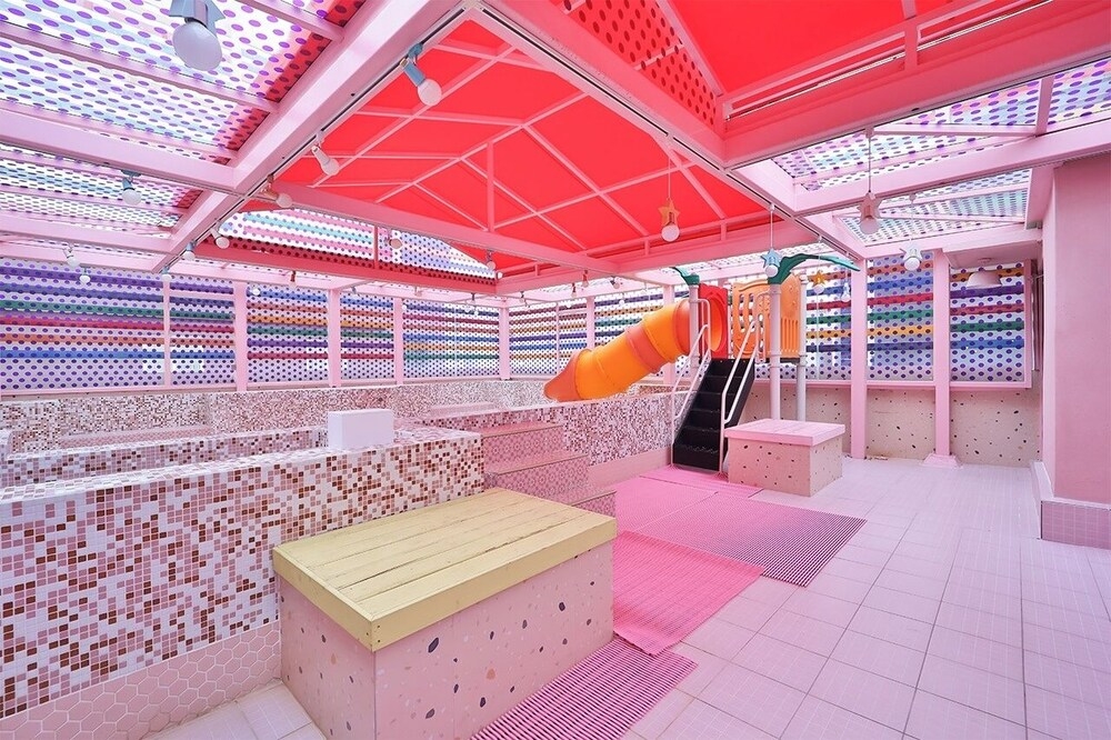 어린이 놀이 공간 - 야외