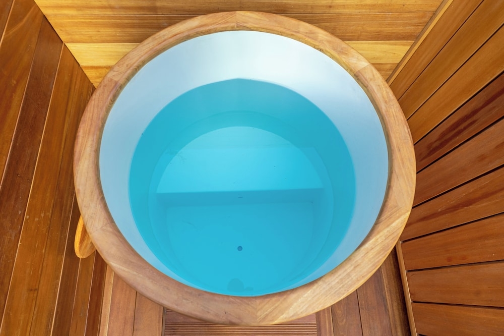 야외 스파 욕조