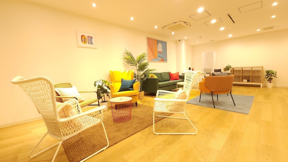 로비 좌석 공간