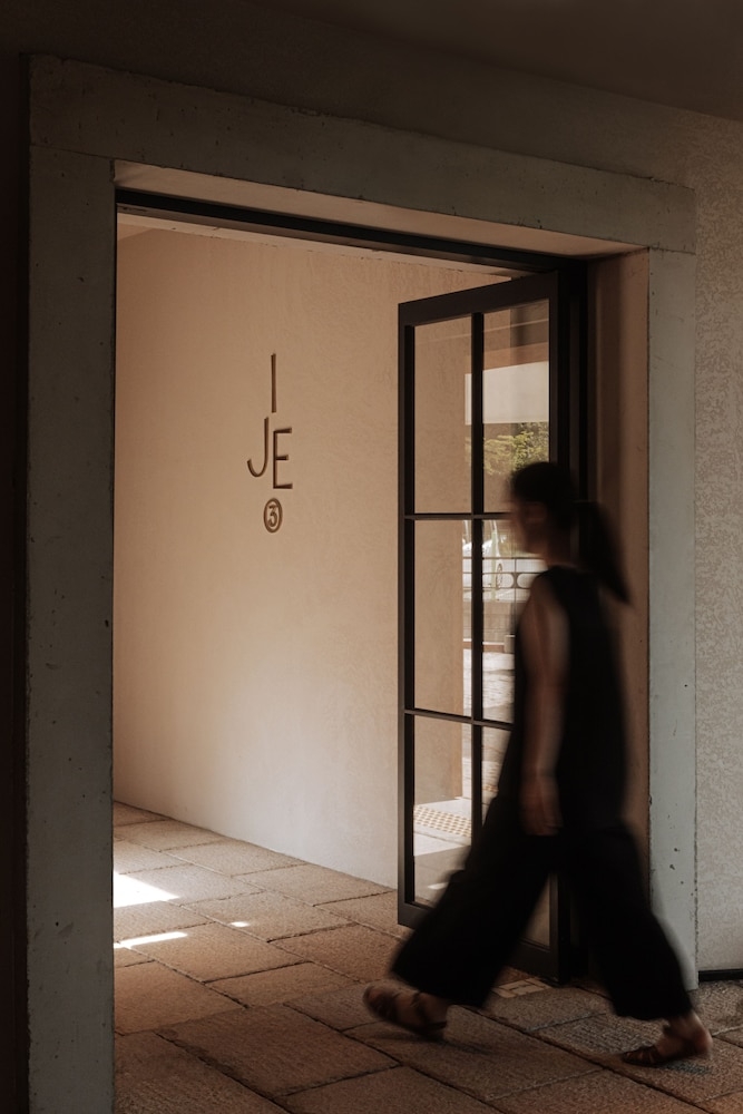 숙박 시설 입구