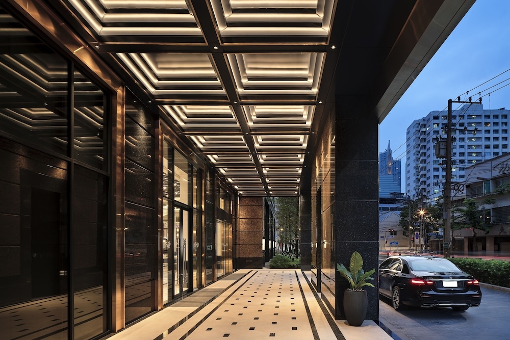 숙박 시설 입구