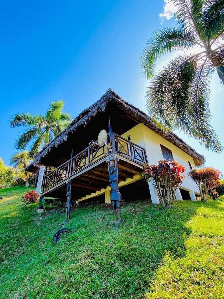 숙박 시설 정면