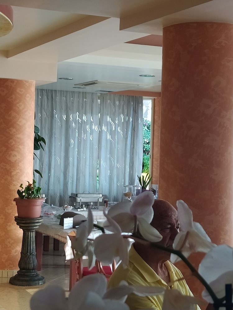 뷔페 아침 식사