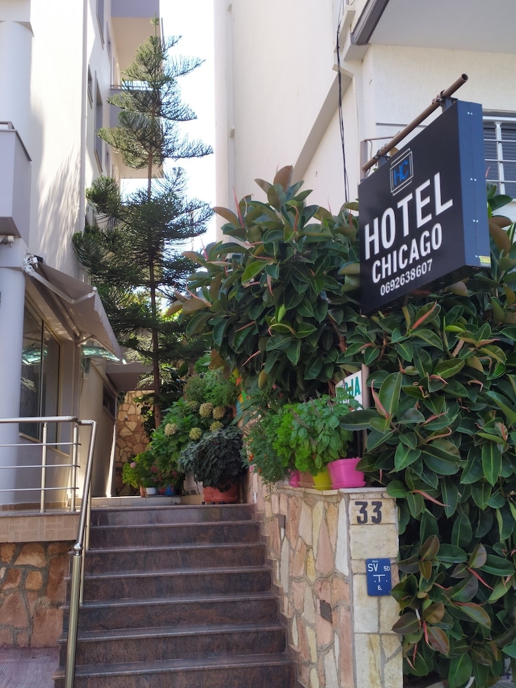 숙박 시설 정면