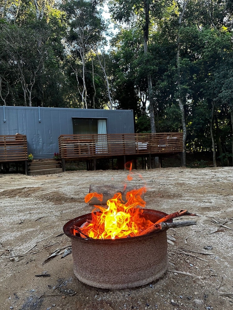 숙박 시설 구내