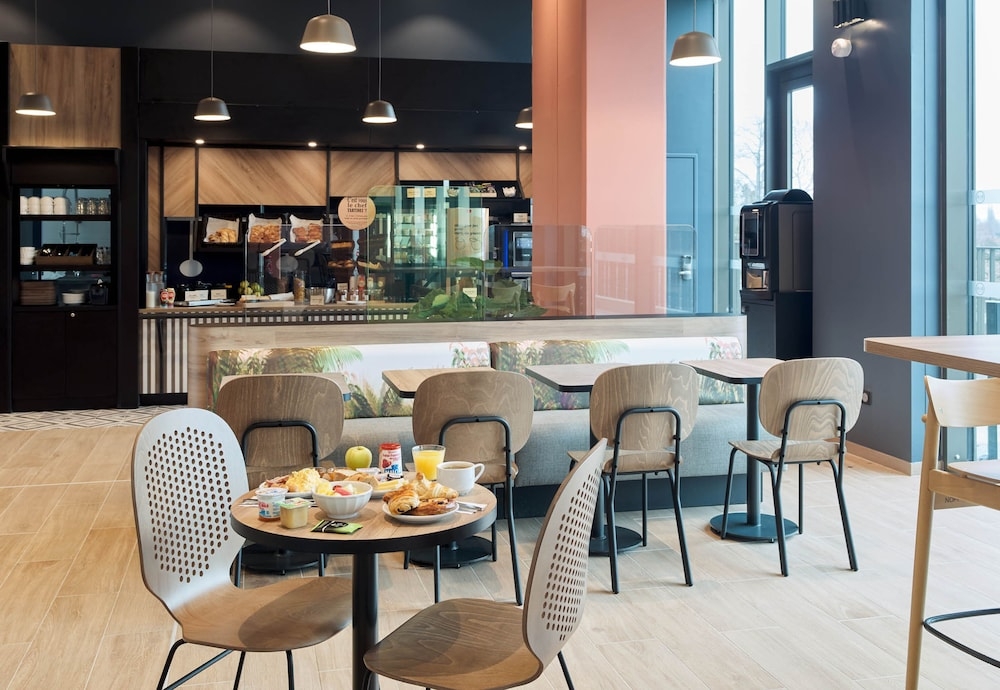 뷔페 아침 식사