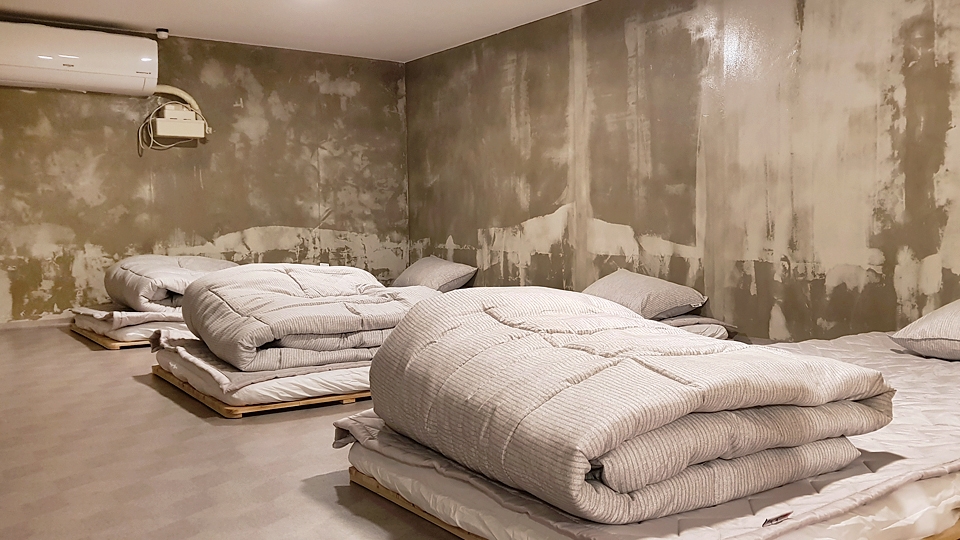 여자도미토리 7인실