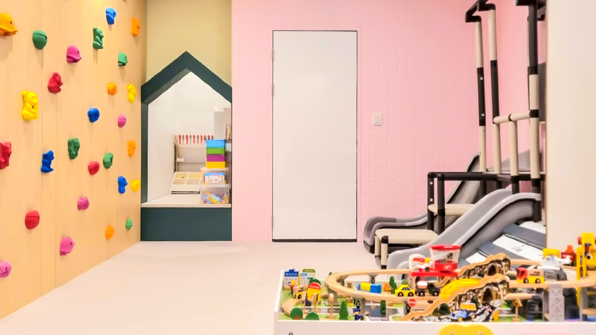 키즈 풀&플레이 스위트