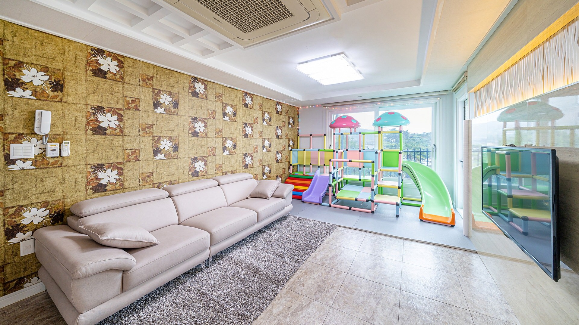 아이노스201호(정글짐/유아풀장/개별바베큐)